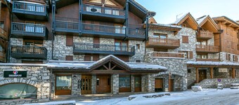 Luxury Apartment in Central Val-d'Isère with Direct Slope Access
