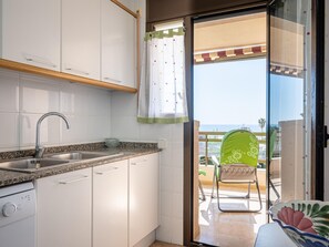 Interior - Apartment with Pool and Parking 300m from Beach (Torredembarra)