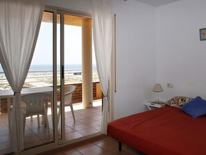 3 makuuhuonetta, ilmainen Wi-Fi, vuodevaatteet