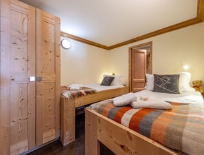 4 chambres, Wi-Fi gratuit, draps fournis