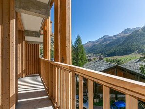 Property grounds - Charming 2-bedroom apartment with balcony and WiFi in Val-d'Isère (Val-d'Isère)