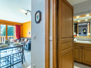 Interior - Charming 2-bedroom apartment with balcony and WiFi in Val-d'Isère (Val-d'Isère)
