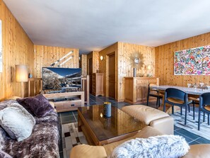 TV, DVD player - Semi-detached chalet with terrace and WiFi in Val-d'Isère (Val-d'Isère)