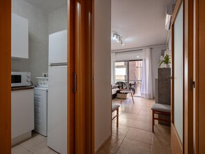 Interior - Torredembarra: Family apartment for 6 near the beach (Torredembarra)