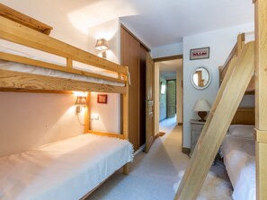 1 chambre, Wi-Fi gratuit, draps fournis
