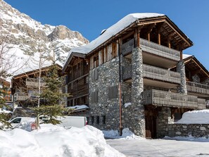 Exterior - Luxury apartment with fireplace, 4 bedrooms, garage and WIFI, Val-d'Isère (Val-d'Isère)