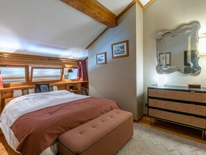 3 chambres, accès au Wi-Fi (inclus), literie fournie