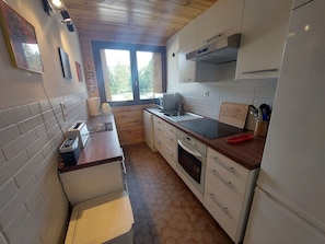 Frigorifero, microonde, forno, lavastoviglie