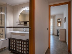 Towels - Seaside apartment with terrace and communal pool (Torredembarra)