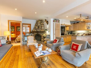 Télévision, cheminée