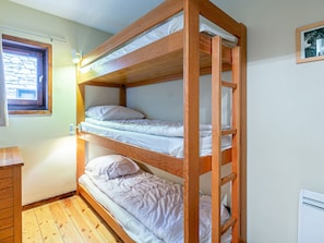 2 quartos, Wi-Fi de cortesia, roupa de cama