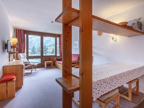 1 bedroom, WiFi, bed sheets - Comfortable ski-in/ski-out apartment, pets allowed in Val-d'Isère (Val-d'Isère)