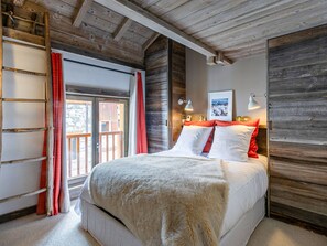 4 bedrooms, free WiFi, bed sheets