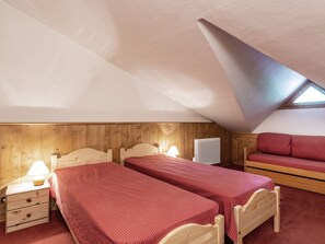 2 bedrooms, free WiFi, bed sheets