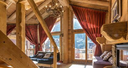 Charming Top-Floor Apartment with Fireplace in Cozy Residence, Val-d'Isère
