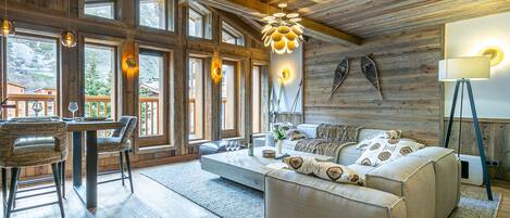 Tv, pejs, stereoanlæg