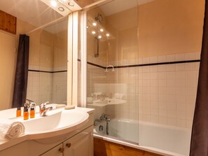 Haartrockner, Handtücher