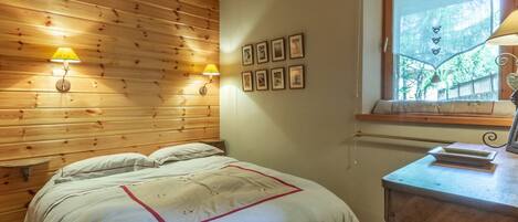 4 間睡房、免費 Wi-Fi、床單