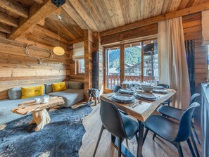 Dining - Elegant apartment with fireplace, whirlpool tub and WiFi in Val-d’Isère (Val-d'Isère)