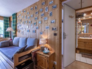 2 bedrooms, free WiFi, bed sheets - Ski-in/ski-out apartment with parking and wifi in Val-d'Isère (Val-d'Isère)