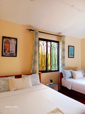 2 Schlafzimmer, Schreibtisch, Bügeleisen/Bügelbrett, kostenloses WLAN