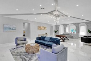 Interior - 6BR Modern Waterfront Villa Heated Pool Gameroom (Deerfield Beach)