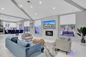 Smart TV, fireplace, table football - 6BR Modern Waterfront Villa Heated Pool Gameroom (Deerfield Beach)