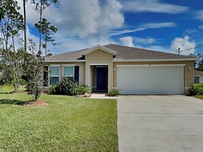 Exterior - Manatee Manor (Palm Coast)