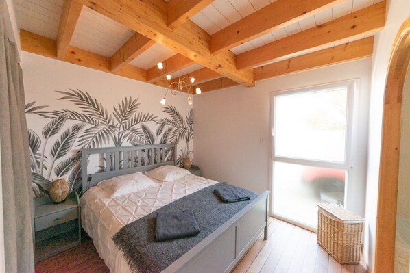 4 chambres, lit parapluie, Wi-Fi gratuit, draps fournis