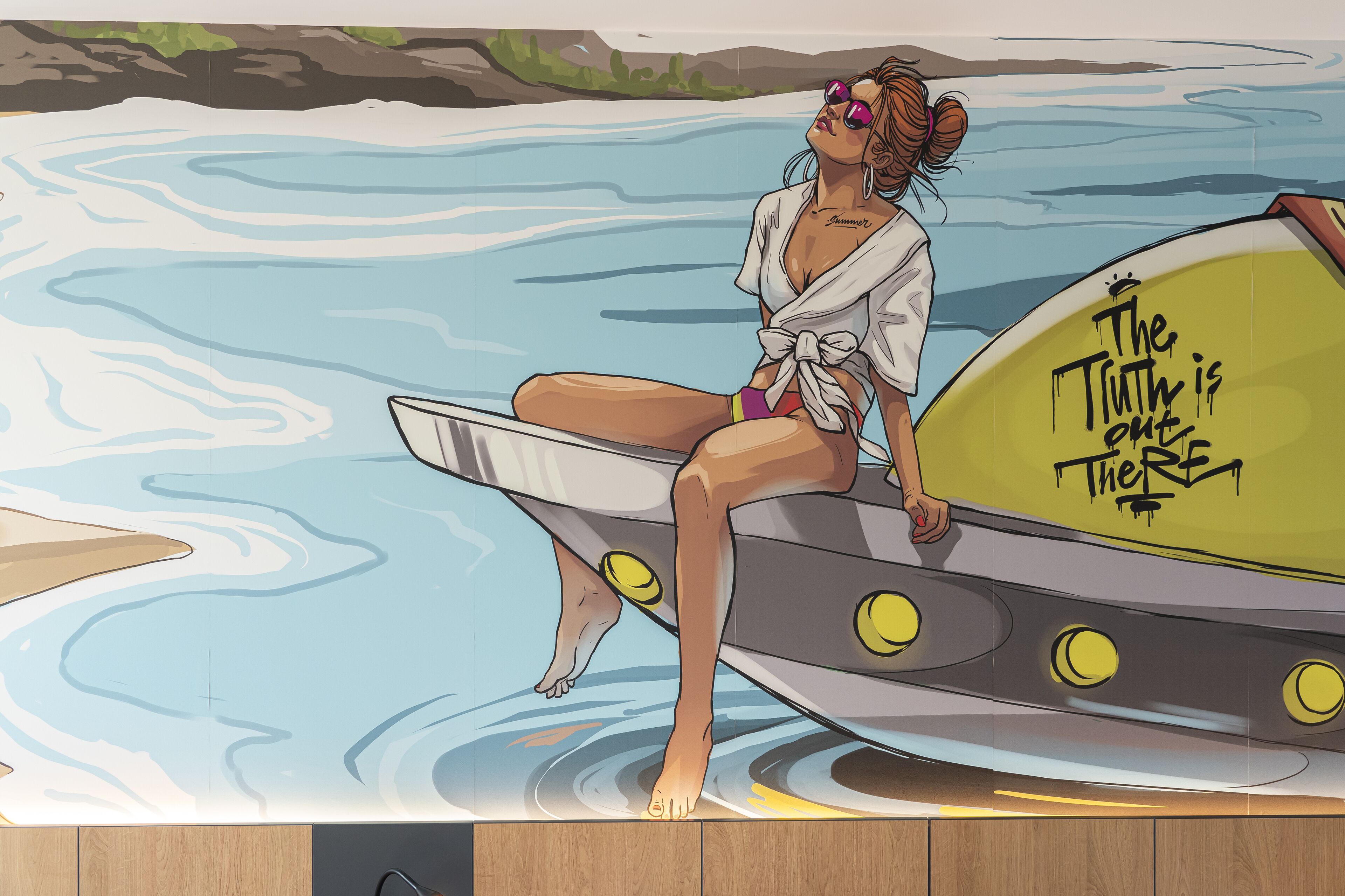 1 bedroom, desk, laptop workspace, free cots/infant beds