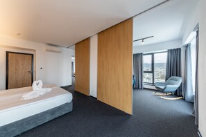 Apartamento ejecutivo, 1 cama doble con sofá cama | Escritorio y espacio para trabajar con un portátil