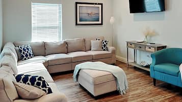House (3 Bedrooms) | Property amenity