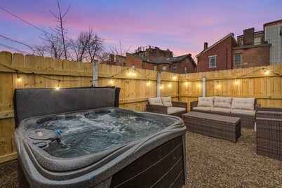 High-end Manchester Home w/ HotTub Near Stadiums!