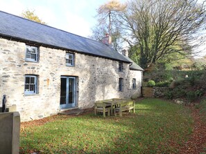 Exterior - Castle Coach House (Newport)