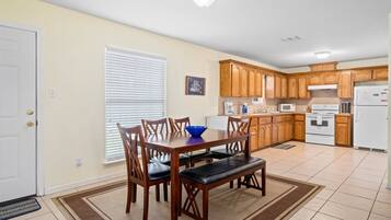 House (3 Bedrooms) | Kemudahan hartanah