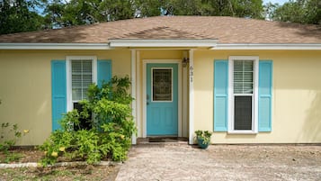 House (3 Bedrooms) | Property amenity