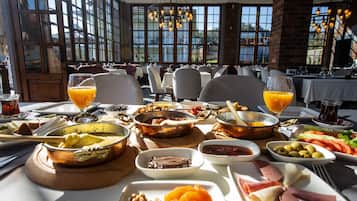 Free daily local cuisine breakfast
