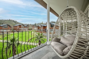 Quarto casal luxo, 1 cama Queen | Terraço/pátio