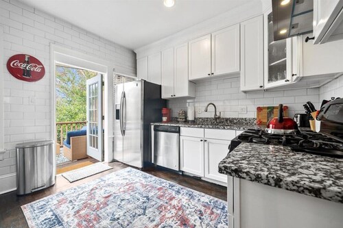 Historic Retreat in Lake Claire