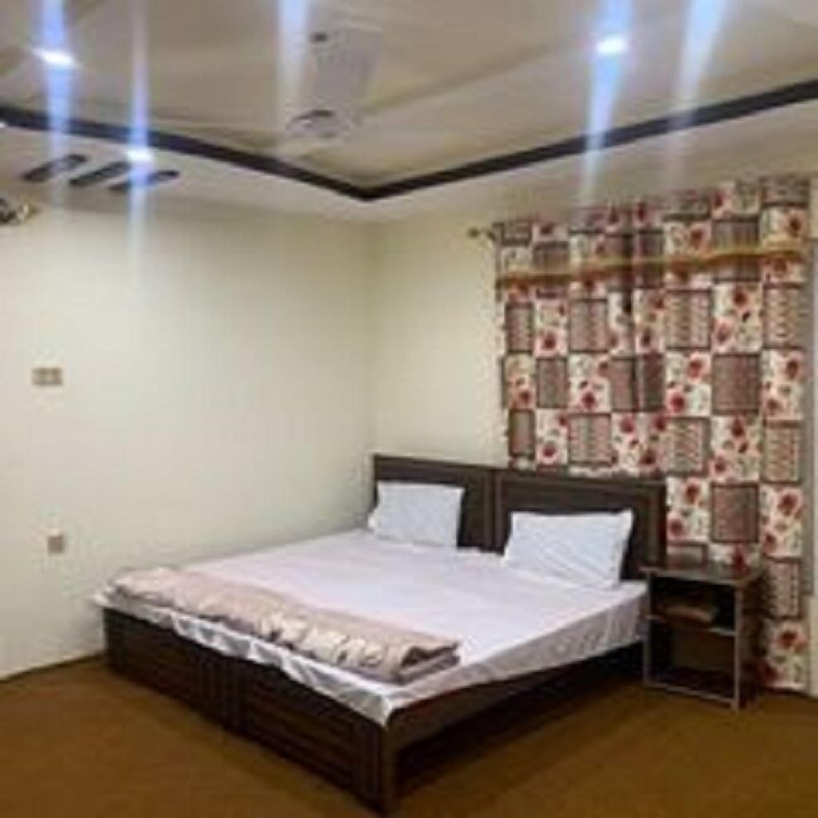 Standard Double Room | Iron/ironing board, free WiFi, bed sheets