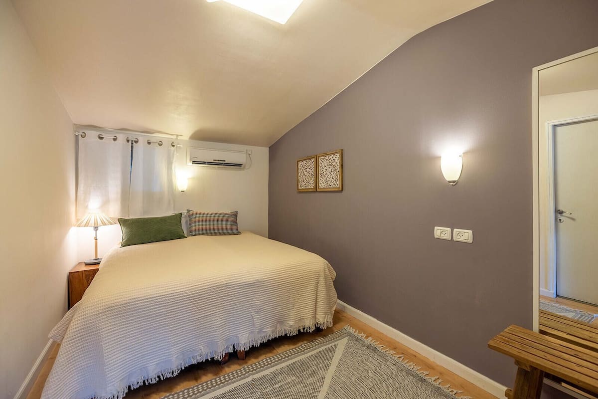 Classic Double Room | Individually decorated, individually furnished, desk, laptop workspace