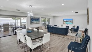 Interior - 7BR w/ Heated Pool Jacuzzi, Theatre (Pompano Beach)
