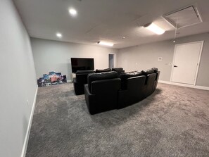 Interior - 7BR w/ Heated Pool Jacuzzi, Theatre (Pompano Beach)
