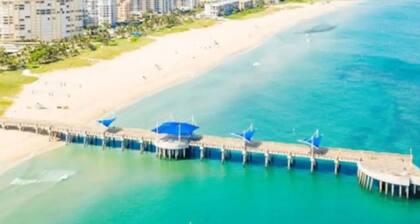 7BR w/ Heated Pool Jacuzzi, Theatre