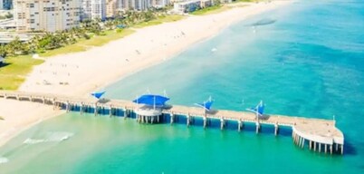 7BR w/ Heated Pool Jacuzzi, Theatre