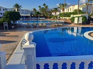 Ulkouima-allas, lämmitetty uima-allas