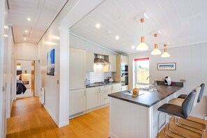 Fridge, microwave, dishwasher, coffee/tea maker - Ingol Lodge (2), Ingoldisthorpe, Norfolk (Brickley Lane)