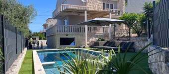 Villa Moreta with heated pool, Sauna, Hot-tub