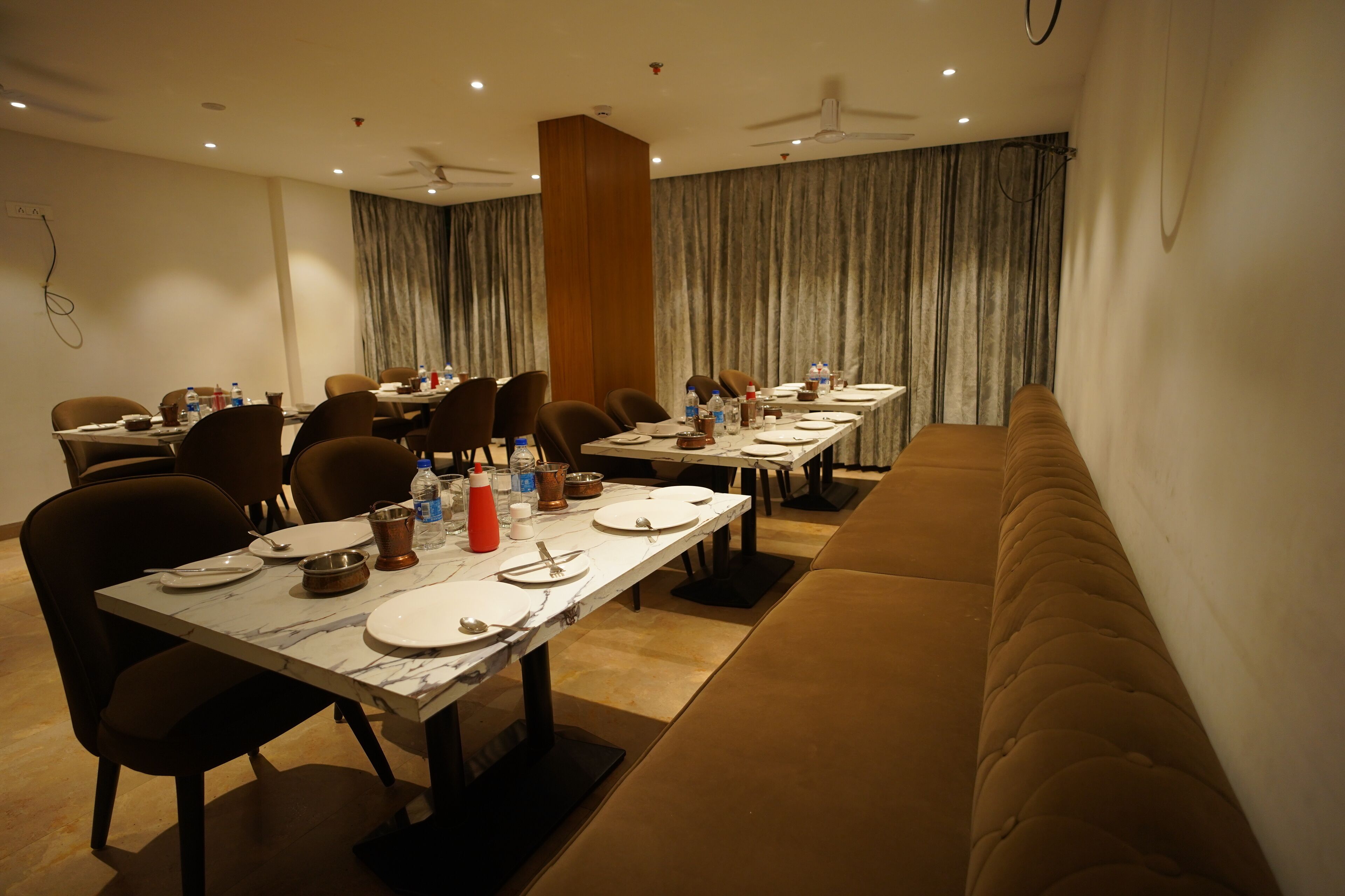 Photo - Hotel Mumbai House Express Udaipur