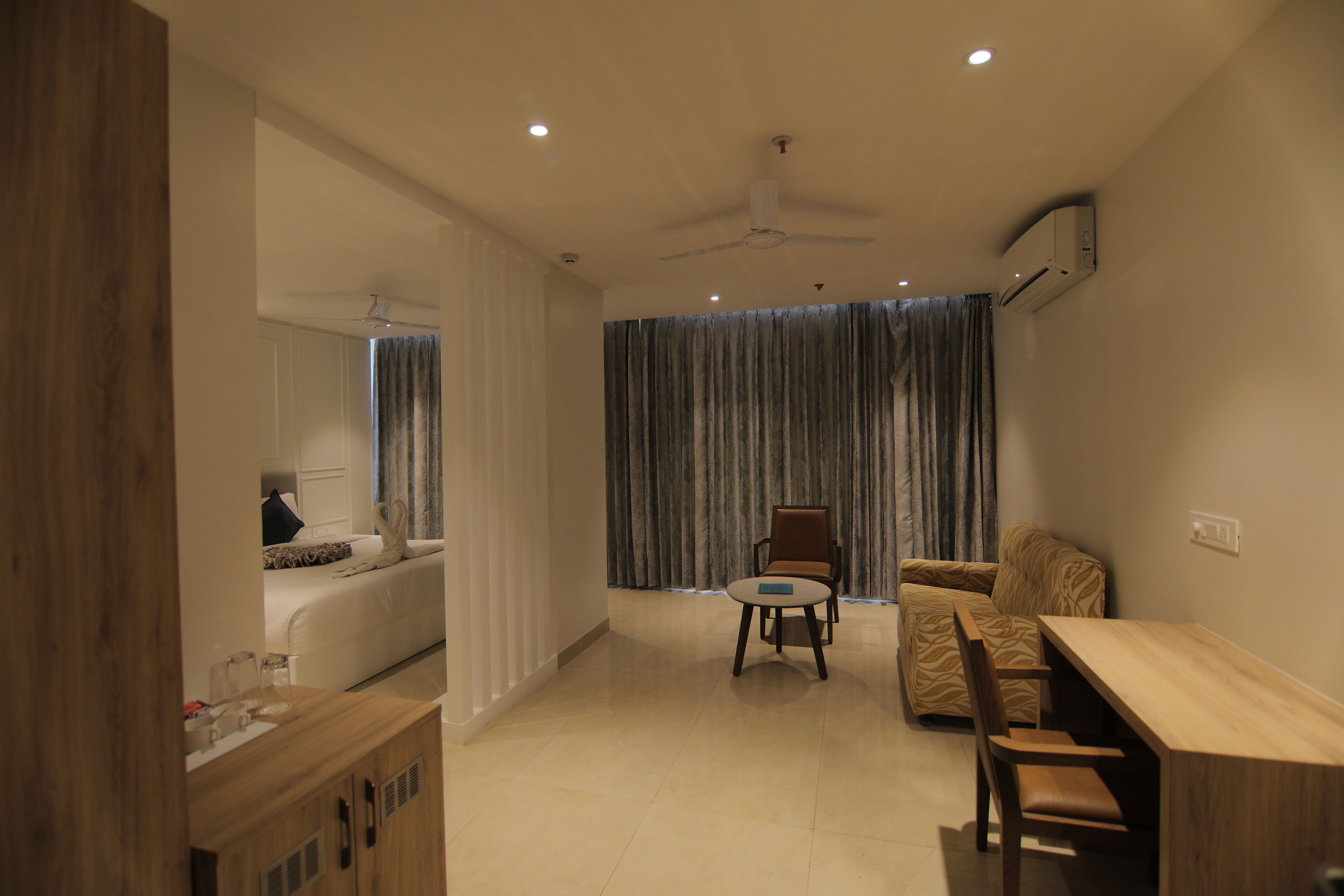 Photo - Hotel Mumbai House Express Udaipur